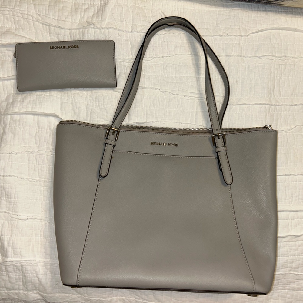 Michael Kors Purse & Wallet